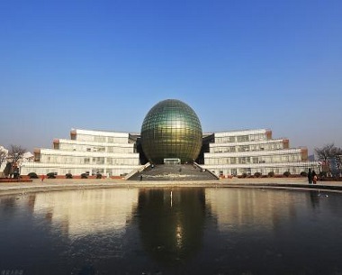 南京財經(jīng)大學(xué)圖書館，南京